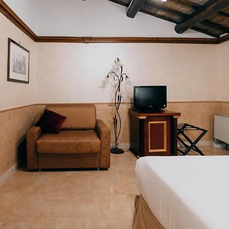 Pantheon Hotel