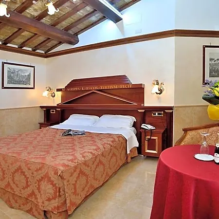 Pantheon Hotel