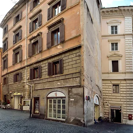 Otel Pantheon